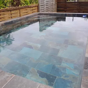 Bungalow Avec Piscine Mataura